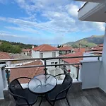 Apartment Penelope's ιιι
