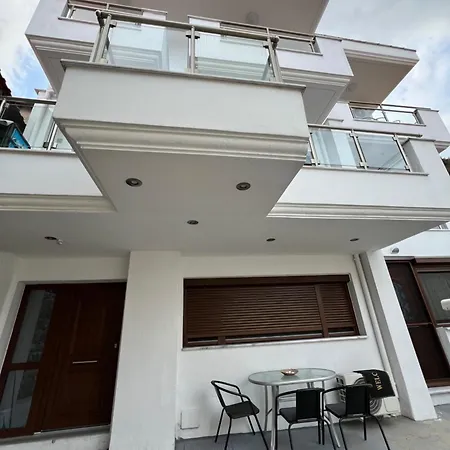 Penelope's ιιι Apartman